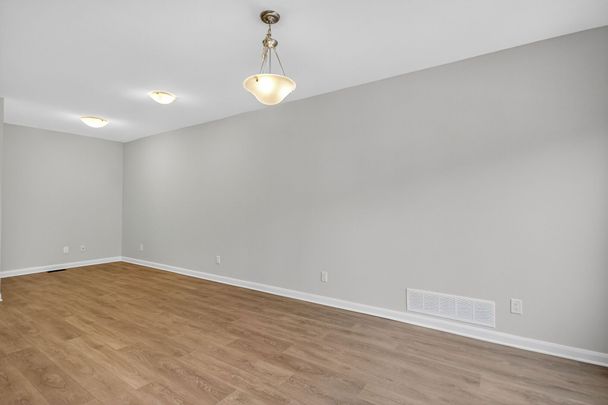 For Lease - 525 Woodlily Private, Kanata, Ontario - Photo 1