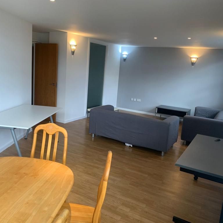 2 bedroom apartment to rent - Photo 1
