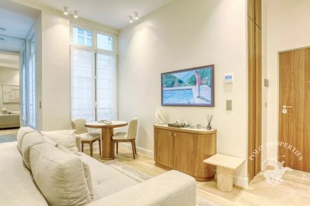 Appartement à louer à Paris 8Ème - Photo 2