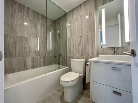 For Lease - 10 Inn on the Park Drive Unit# 904, Toronto, Ontario - Photo 3