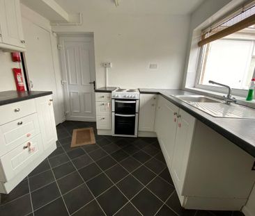 3 bedroom house to rent - Photo 2