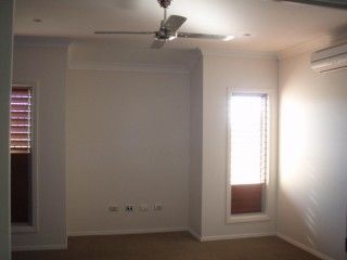 Family Paradise in Bushland Beach - Photo 4