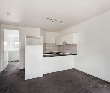 12/506 Glenferrie Road, Hawthorn - Photo 1