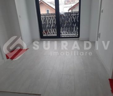 Închiriez casă nouă, modernă – 120 mp utili, în Dezmir | Terasă 50 ... - Fotografie 5