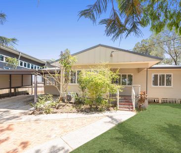 Charming fully renovated home is ready for its next tenants to enjoy! - Photo 6