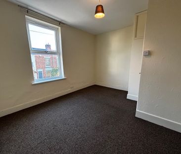 2 bedroom terraced house to rent - Photo 6
