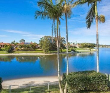 Burleigh Waters - Photo 1