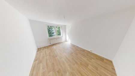 3-Raum-Wohnung mit Balkon in zentraler Lage - Foto 4