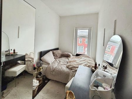 4 bedroom terraced house to rent - Photo 4