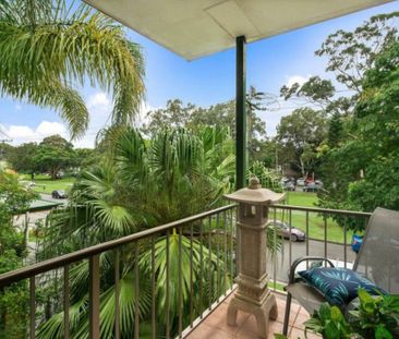 Prime Palm Beach Location - Steps From The Beach - Photo 6