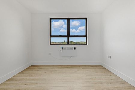 Falkirk Close, Hornchurch, RM11 - Photo 4