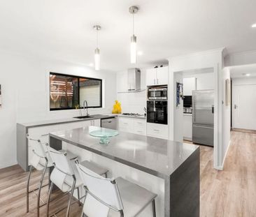 FOUR BEDROOM HOME - Photo 5