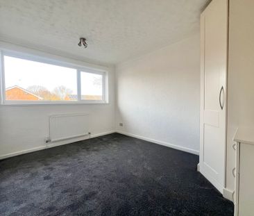 Lynden Avenue - Photo 3