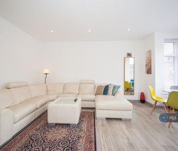 4 bedroom terraced house to rent - Photo 1