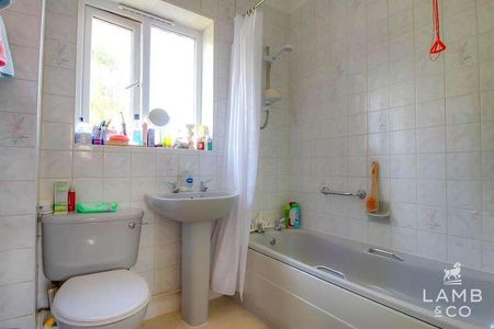 East Haven, Clacton-on-sea, CO15 - Photo 4