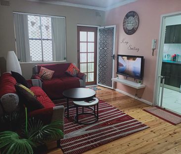 Updated Two bedroom unit with lockup garage For Rent at Lakemba - Photo 2