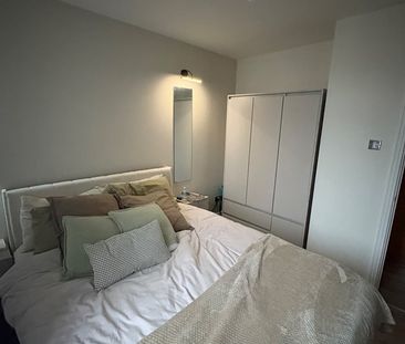 1 Bed Flat, London, E15 - Photo 3