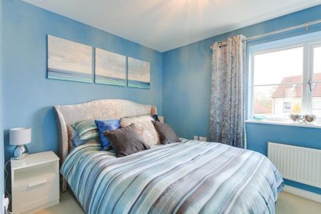 2 bedroom end of terrace house to rent - Photo 3