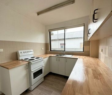 Neat & Tidy Unit - Photo 6