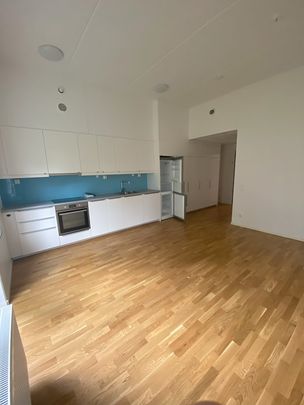 Thorsten Levenstams Väg 7, Sköndal - Photo 1