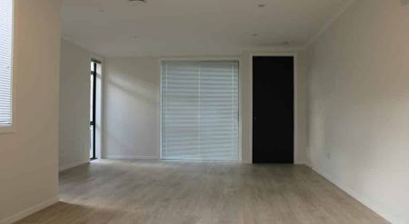 Rototuna 4 Bedrooms and 2 level Home - Photo 4