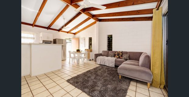 Check Out Chantilly! - Photo 1