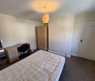 Lamel Street, Hull Road - P1326 - Photo 2