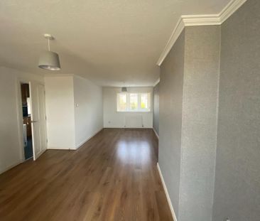 3 bedroom maisonette to rent - Photo 5