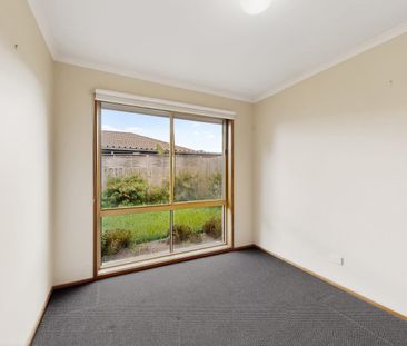 Location Location! - Photo 3