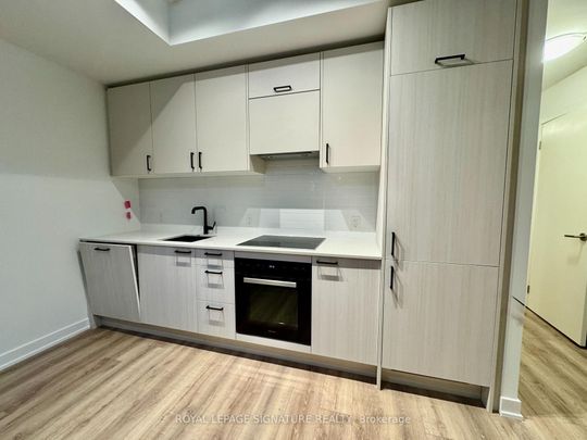 920 1 Quarrington Lane - Photo 1