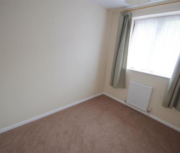 2 bedroom end of terrace house to rent - Photo 1