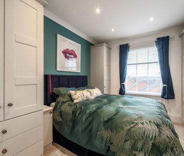 2 bedroom penthouse to rent - Photo 1