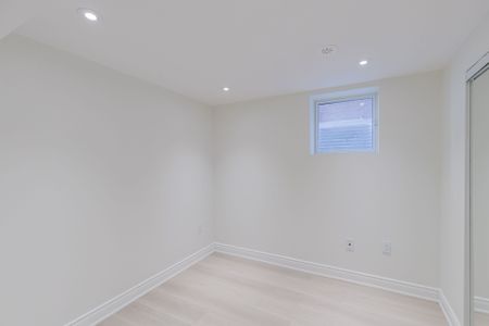 For Lease - 5489 Festival Drive, Mississauga, Ontario - Photo 2