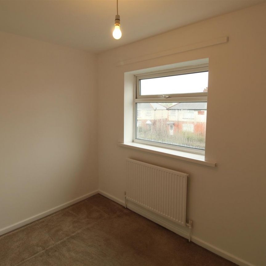 2 bedroom House To Let - Photo 1