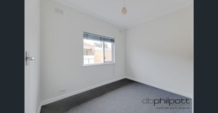 NEWLY RENOVATED FAMILY HOME - Photo 3