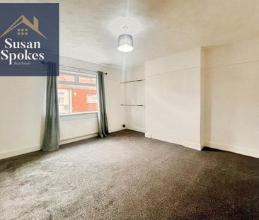 3 bedroom flat to rent - Photo 2