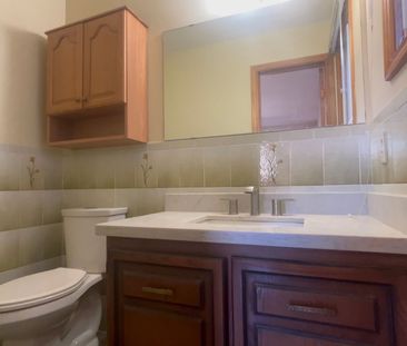 For Lease - 639 Royal York Road, Toronto, Ontario - Photo 4