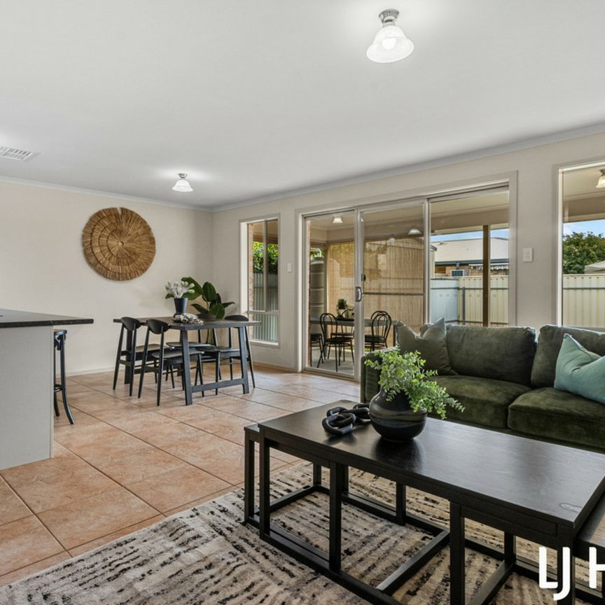 Beautiful Family Home - Photo 1