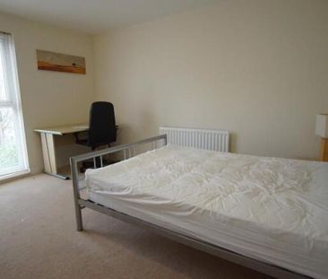 6 bedroom house to rent - Photo 1