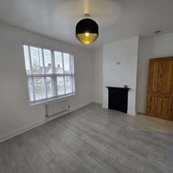 Leonard Road, Edmonton, N9 - Photo 1