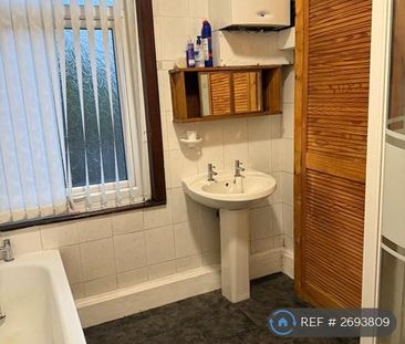 3 bedroom terraced house to rent - Photo 4