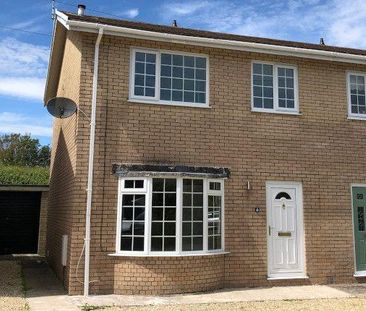 3 bedroom semi-detached house to rent - Photo 6