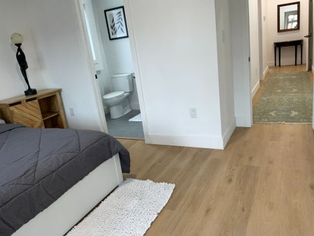 For Lease - 674 Manning Avenue Unit# Second floor, Toronto, Ontario - Photo 5