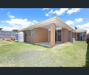 17 Pyrite Street, Pimpama, Qld 4209 - Photo 5