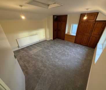 4 bedroom detached house to rent - Photo 6