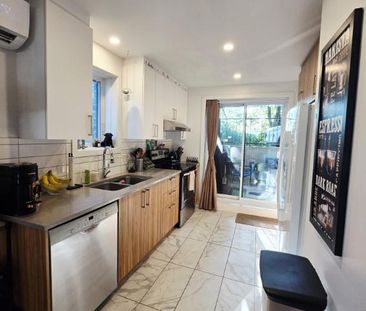 5 1/2, Ste-madeleine, bas de triple(style condo ), porte patio ,ter... - Photo 1