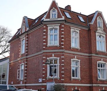Einladende Altbauwohnung im historischen Gebäude in guter Innenstad... - Photo 1