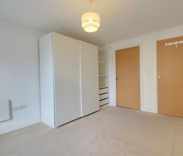 Ovaltine Drive, Kings Langley - Photo 6