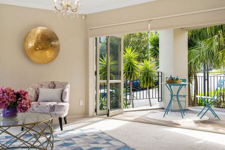 Stylish Coastal 3-Bedroom Living in Kohimarama - Photo 4