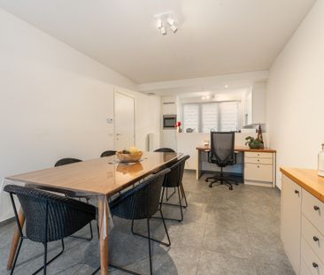 Moderne, instapklare woning te huur met 4 slaapkamers en garage in ... - Foto 4
